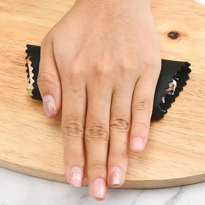 Kitchen Gadgets Youtube - Alat Pengupas Bawang Putih Silikon, Pengupas
